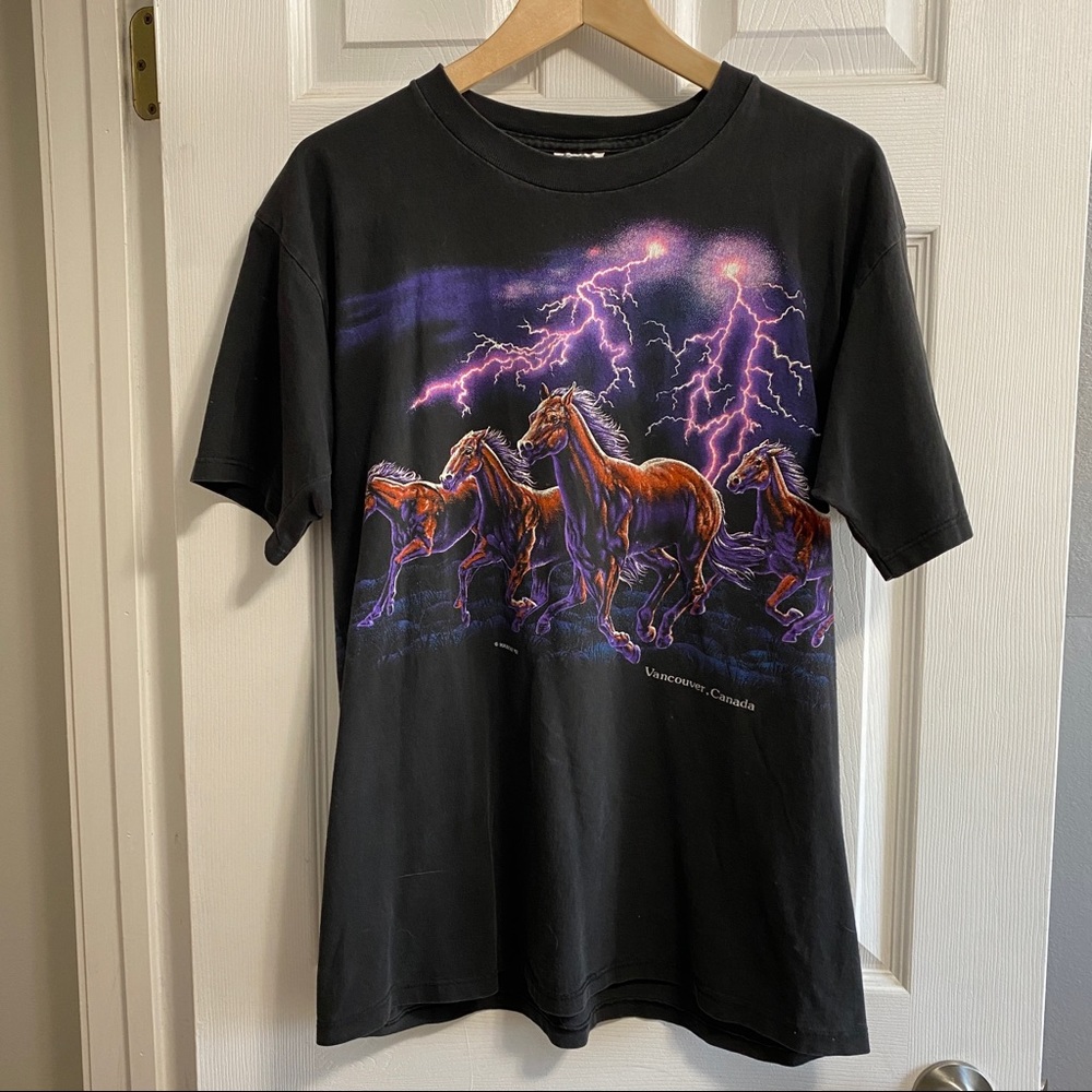 🦊 Wild horses vintage tee | M